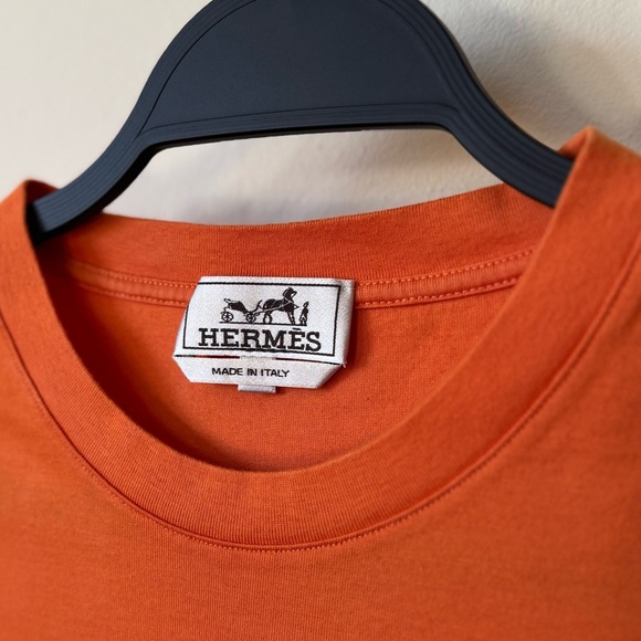 Hermès Iconic Orange Cotton Tshirt Size Large with Pattern Sleeve Edges - Picture 4 of 7